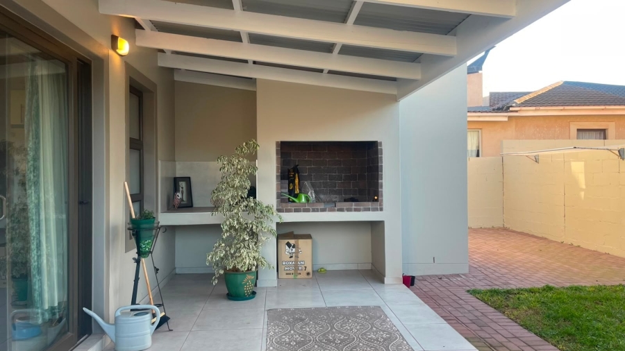 2 Bedroom Property for Sale in Bluewater Bay Western Cape
